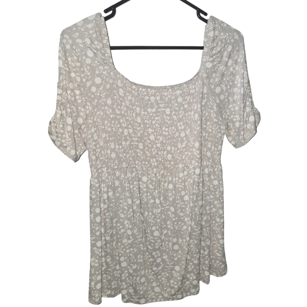 Maternity floral blouse